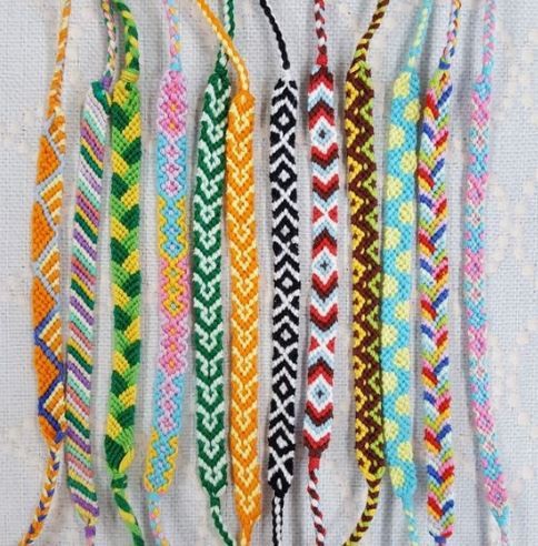 Bracelets brésiliens : Couleurs vibrantes et artisanat traditionnel pour un  style envoûtant